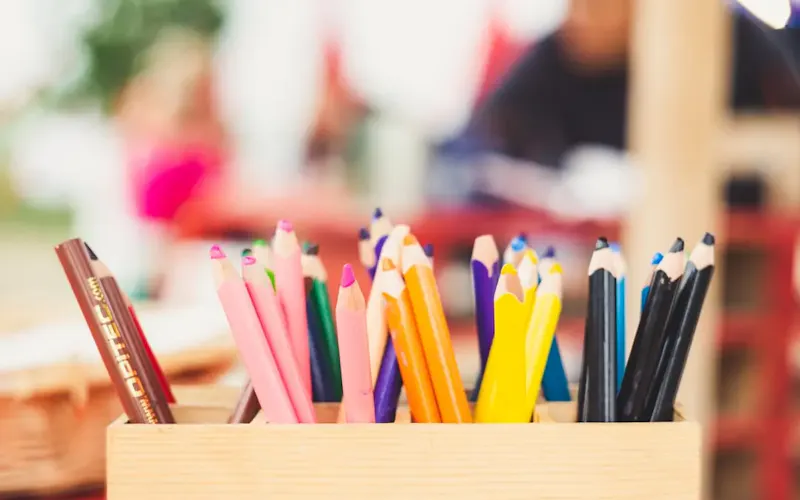 assorted-color color pencils | Photo by Markus Spiske, on https://unsplash.com/@markusspiske?utm_source=centralapp&utm_medium=referral