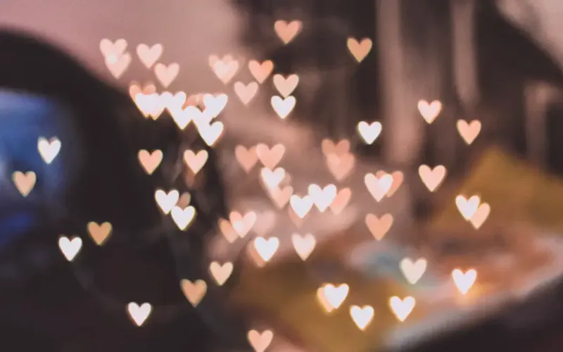 pink heart lights decors | Photo by freestocks, on https://unsplash.com/@freestocks?utm_source=centralapp&utm_medium=referral