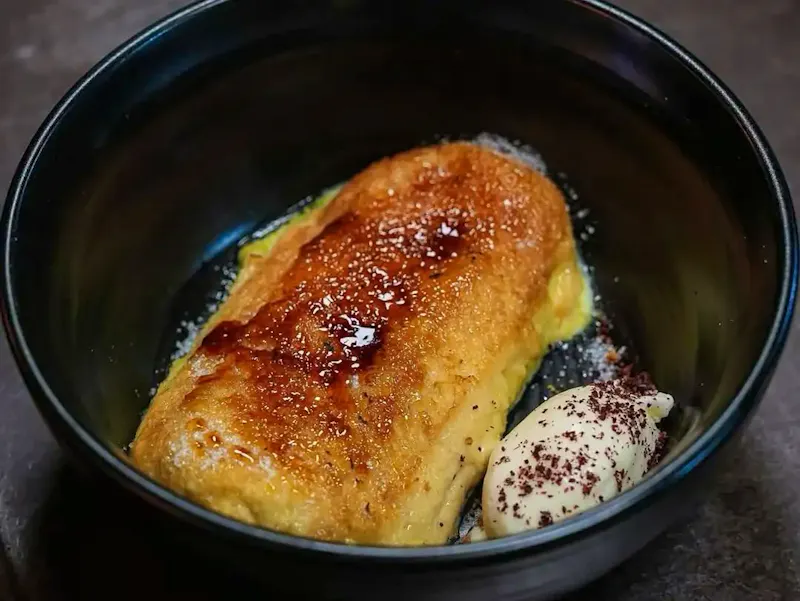Restaurantes románticos en el Raval para disfrutar de una cena íntima en Barcelona con sabor, producto y ambiente acogedor.