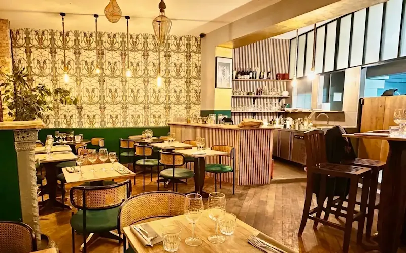 Image of Un Amour de Bistro Image of Un Amour de Bistro