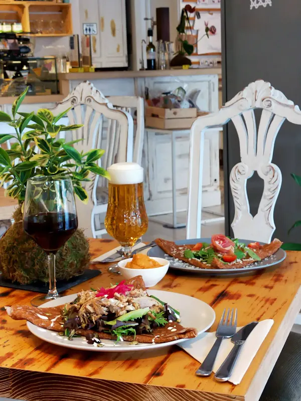 Image of CAFE MAMUKA