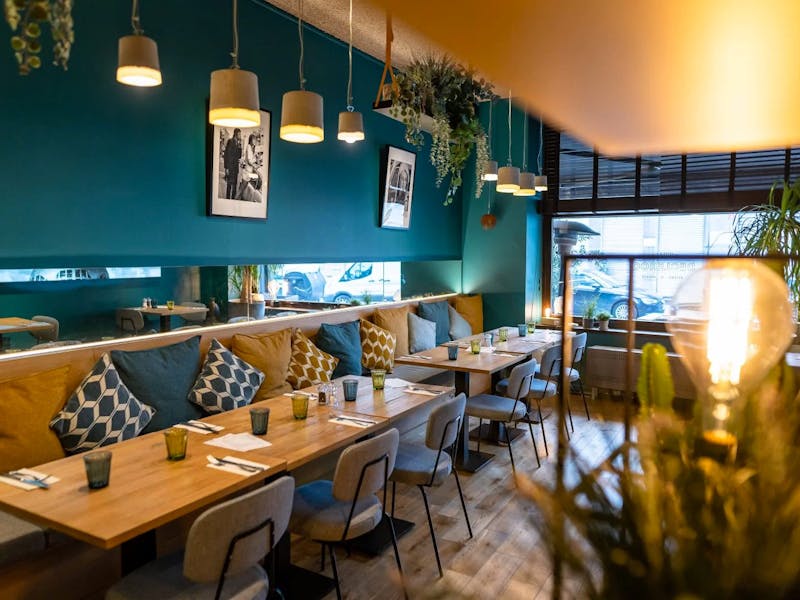 Les Etablissements Declercq ne sont pas uniquement un garage & une concession, c'est aussi un restaurant qui vous accueille les midis du mercredi au dimanche