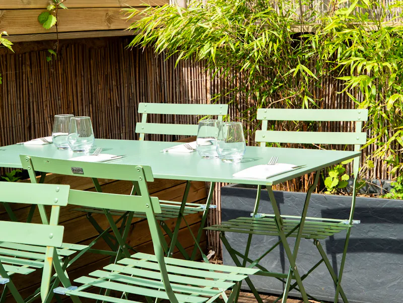 Restaurant italien à Alfortville avec terrasse et jardin privé Restaurant italien à Alfortville proche Choisy-le-Roi avec terrasse sur rue et jardin privé pour privatisation et groupes uniquement.