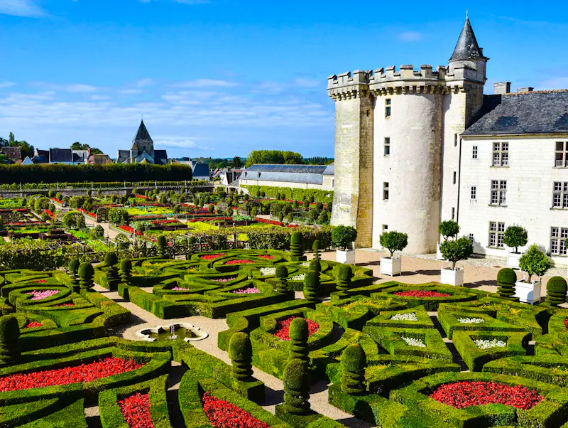 Explore the intricate gardens of Villandry Castle, a stunning landmark in France. | Photo by AXP Photography, on https://www.pexels.com/@axp-photography-500641970?utm_source=CentralApp&utm_medium=referral
