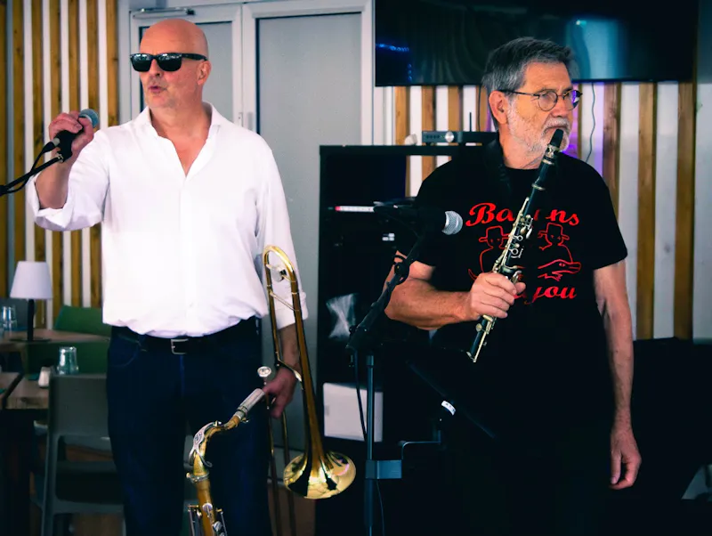 Retour sur une soirée magique avec Les Barons du Bayou, qui ont fait vibrer La Taverne de la Métairie aux couleurs de la Louisiane et du jazz swamp.