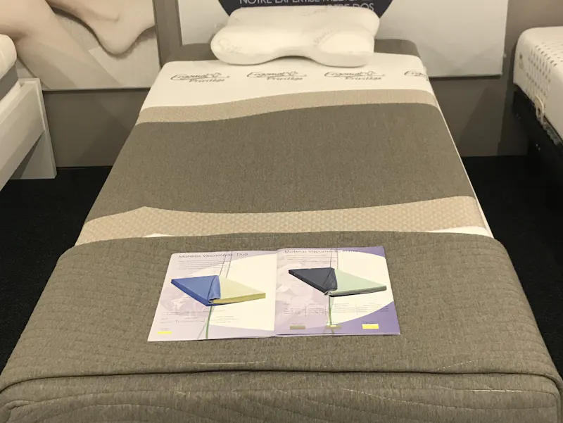 Le matelas Ergomat Privilège offre un soutien parfait grâce à ses 3 niveaux de confort, des matériaux écologiques et une housse lavable.