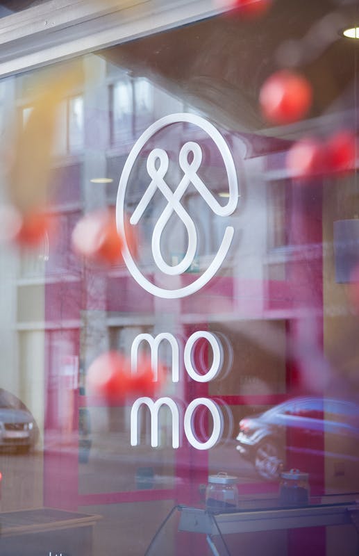 Image of mo - mo