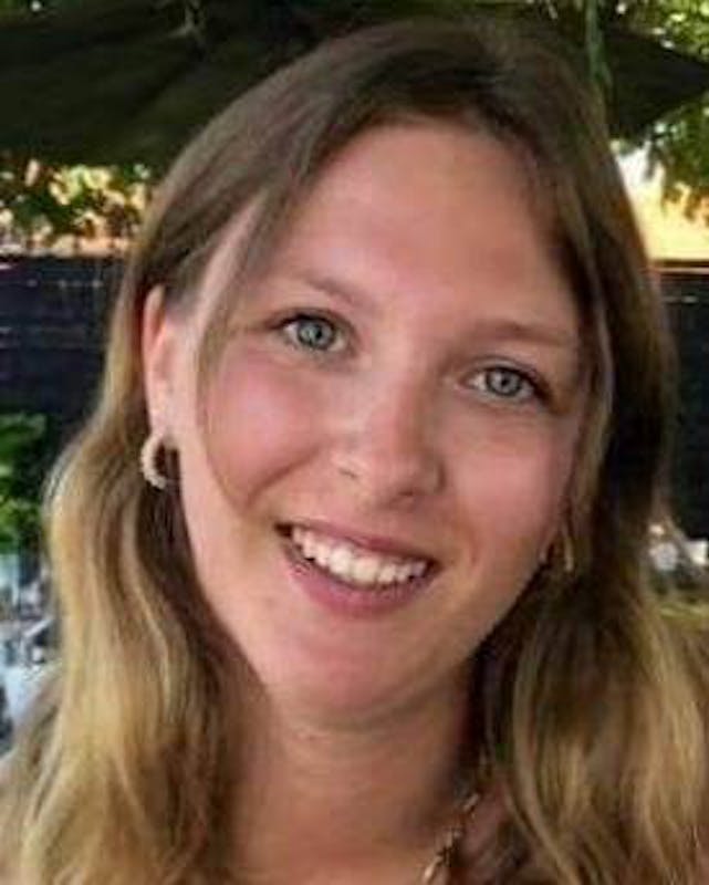 Salomé Marchal nous a accompagné pendant notamment son Master en Sciences de L' éducation.  Sa douce présence nous a enchanté plus de 6 ans.
