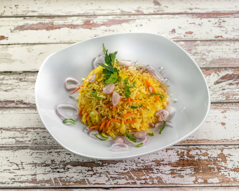 Plat du Jour Réunionnais – Frais, Maison & Savoureux

Chaque midi, un plat réunionnais préparé maison : généreux, épicé juste comme il faut et cuisiné avec des produits frais. | Photo de Ogayar, sur http://www.ogayar.fr