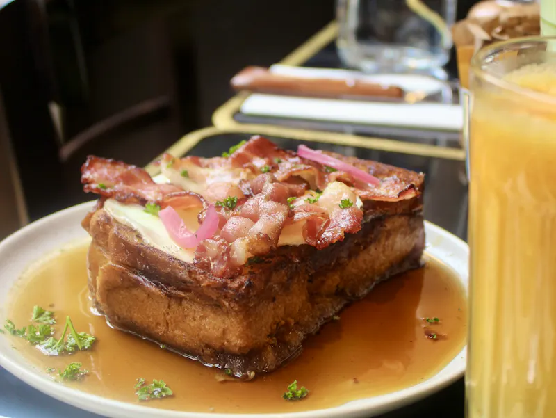 BRUNCH ALL DAY.
