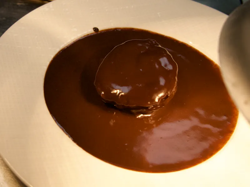 The royal hare is now on the menu. A classic dish revisited, available in limited quantities. Not to be missed!