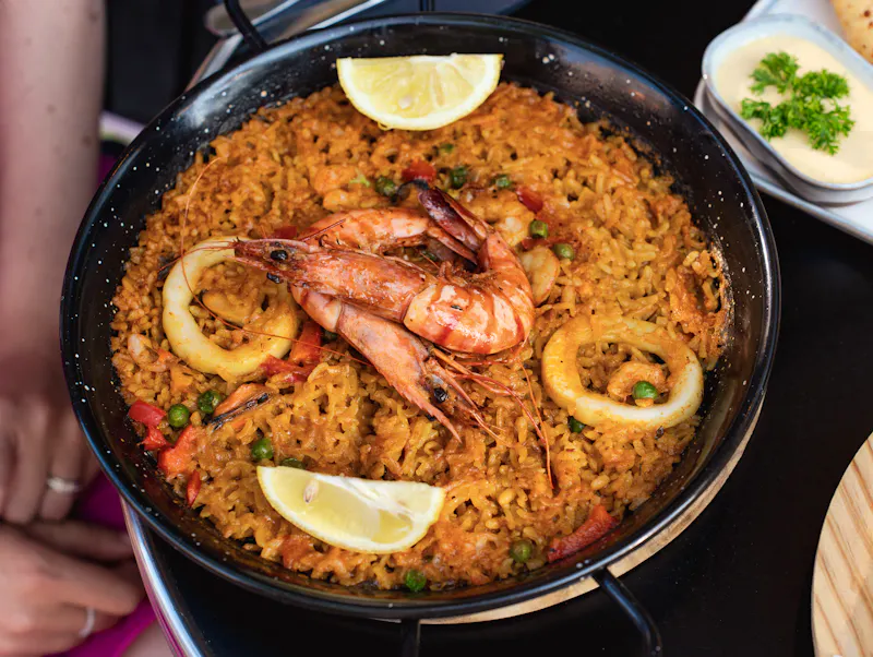 Lunch: Specials & Tapas Lunch: Specials & Tapas