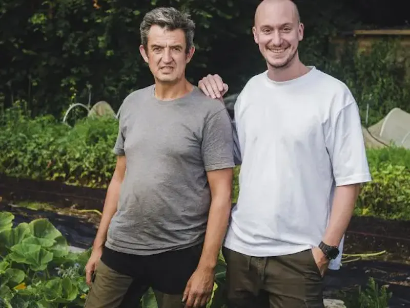 Een restaurant is een plek om te delen, maar ook een plek om te leren. Onze taak als chef-koks ,  is om boodschappen over te brengen
