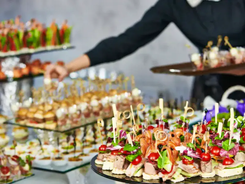 100% kosher catering service in Levallois