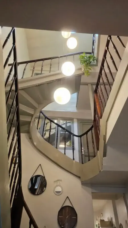Image of Contemporain