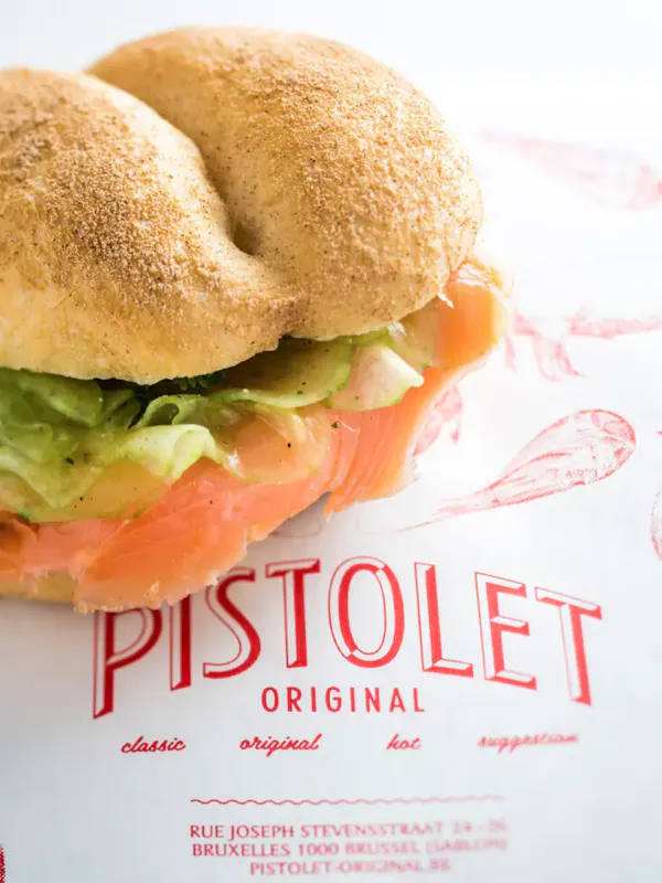 Gerookte zalm, komkommersla