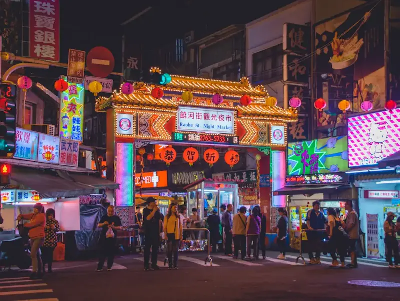 group of people on china town | Photo by Vernon Raineil Cenzon, on https://unsplash.com/@thevernon?utm_source=centralapp&utm_medium=referral